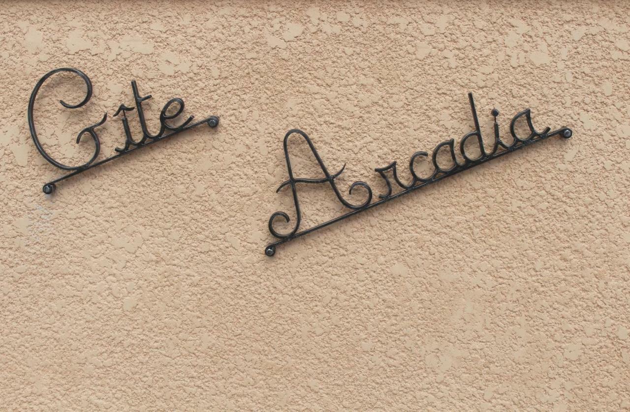 Gite Arcadia Saint-Ambroix Exterior foto